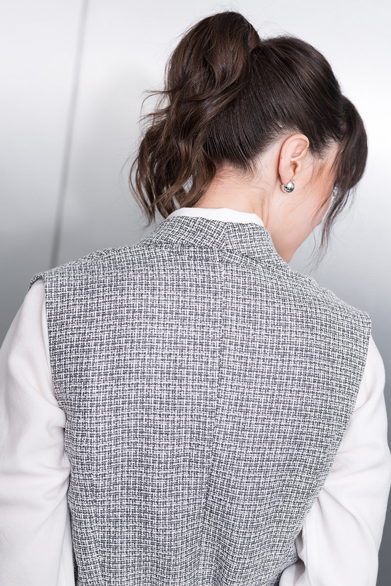 Buckle Tweed Vest In Stone Grey