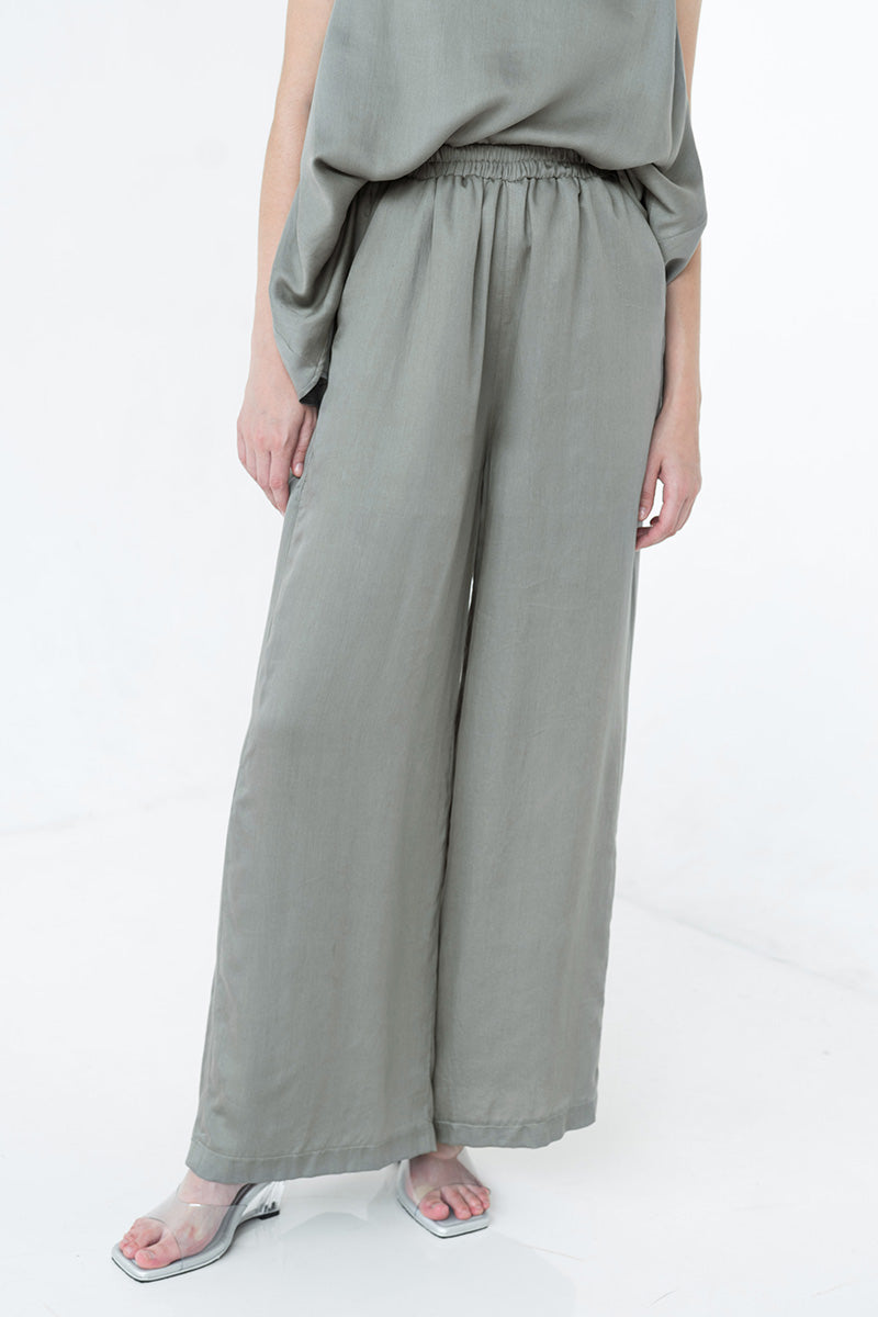 Sateen Straight Leg Pants In Forest Sage