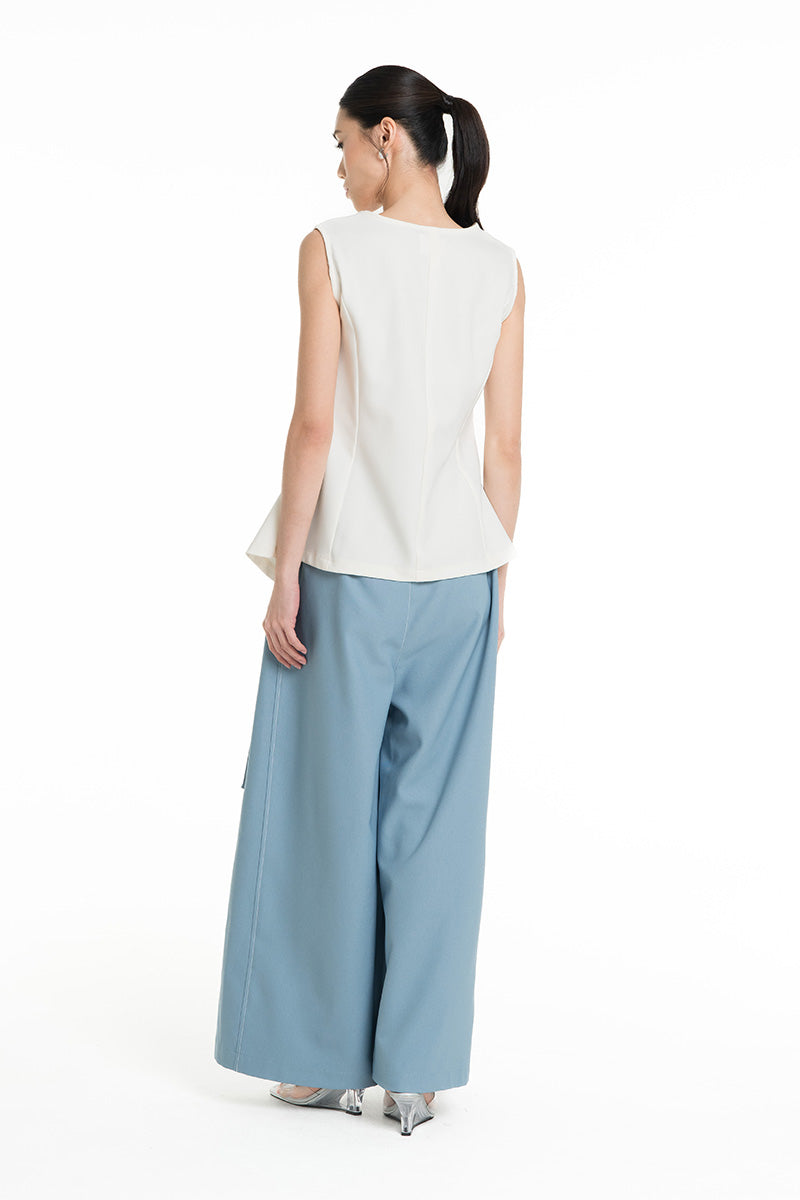 Contrast Topstitch Vest In Ivory