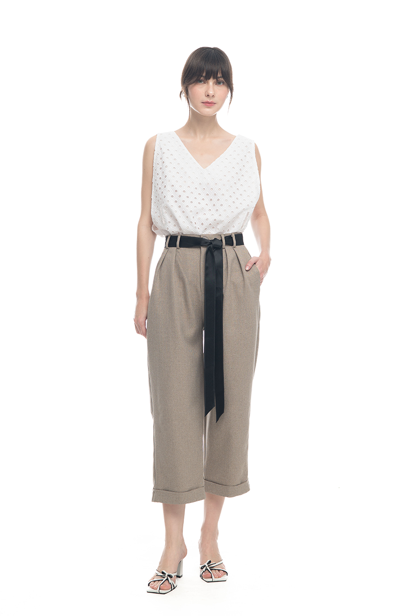 Bow Belt Cropped Pants In Taupe