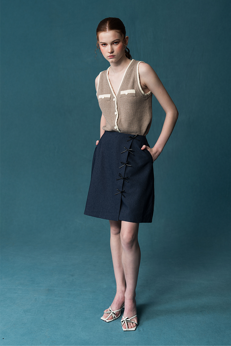 Bow Embellished Mini Skirt In Denim Blue