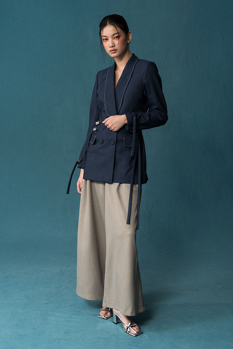 Buckle 15 Long Fitted Blazer In Denim Blue
