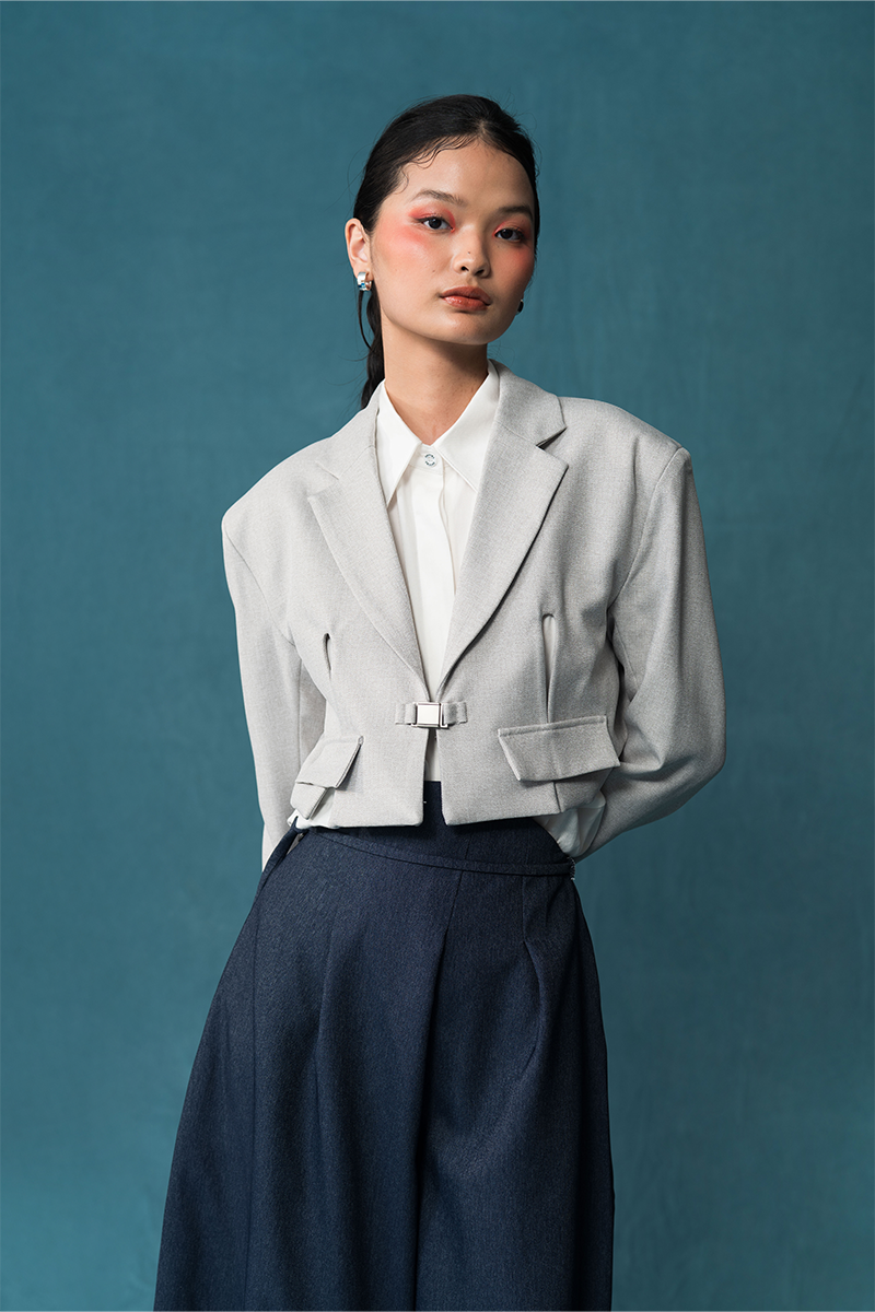 Buckle Cropped Blazer In Light Grey