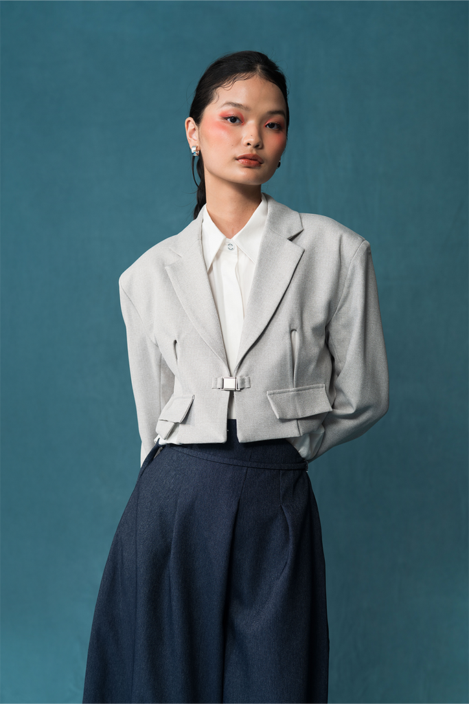 Buckle Cropped Blazer In Light Grey