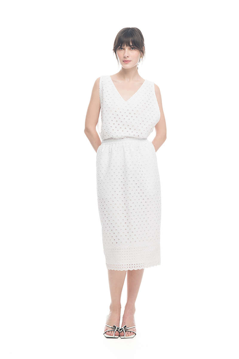 Embroidered Pencil Skirt In White