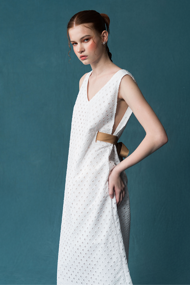 Embroidered Sleeveless Dress With Ribbon Detail In White