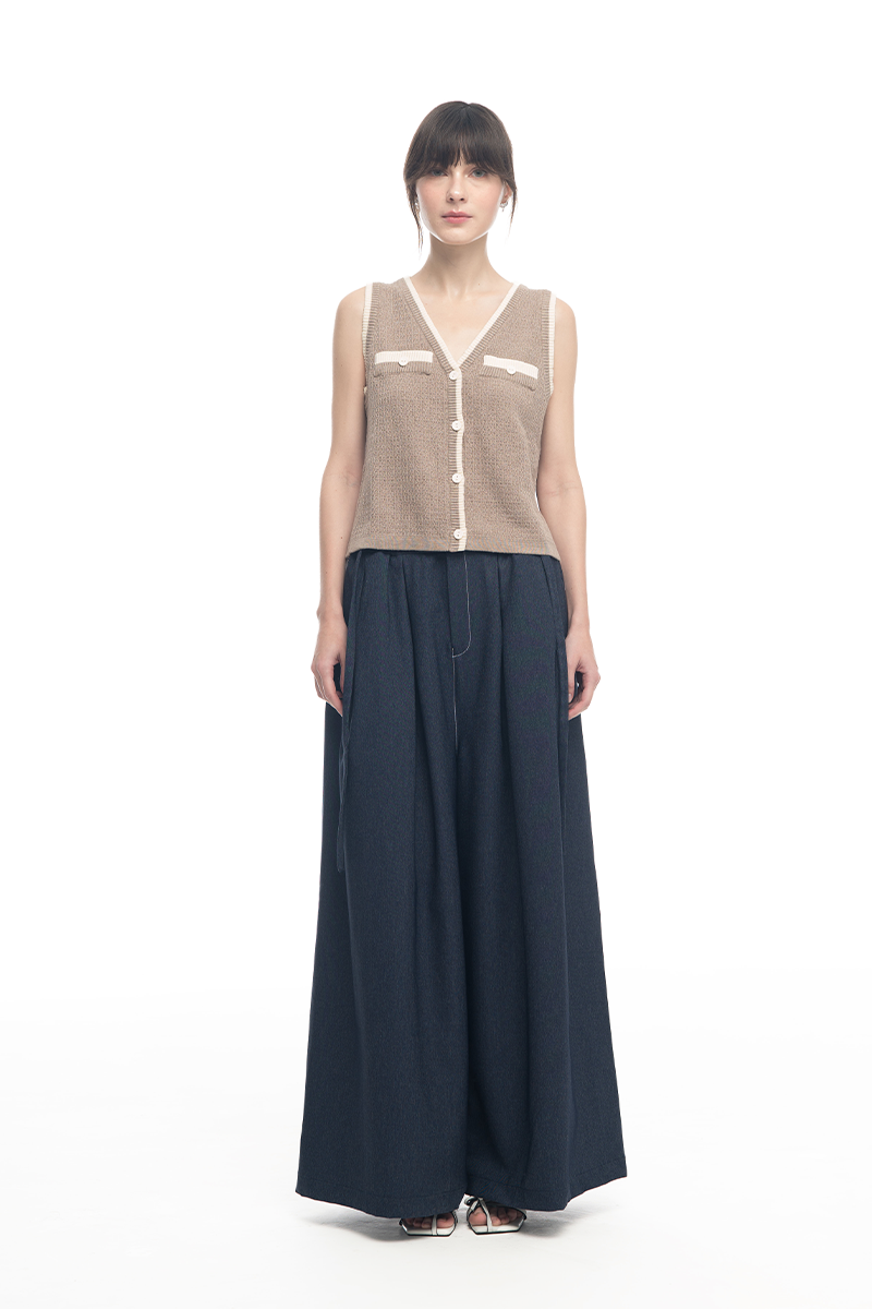 Knitted Top With Contrast Piping In Latte Brown