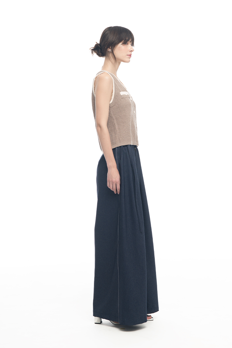 Knitted Top With Contrast Piping In Latte Brown