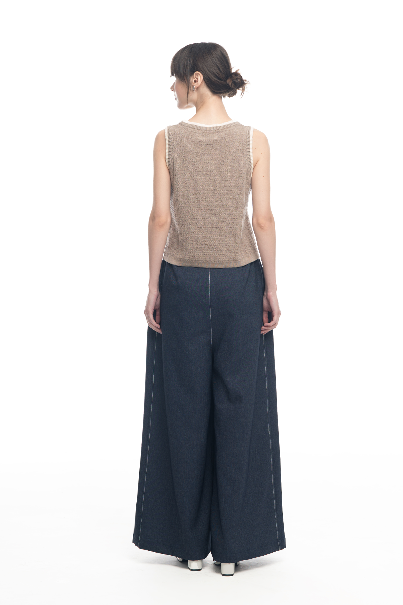 Knitted Top With Contrast Piping In Latte Brown