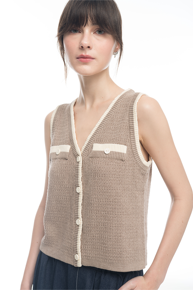 Knitted Top With Contrast Piping In Latte Brown