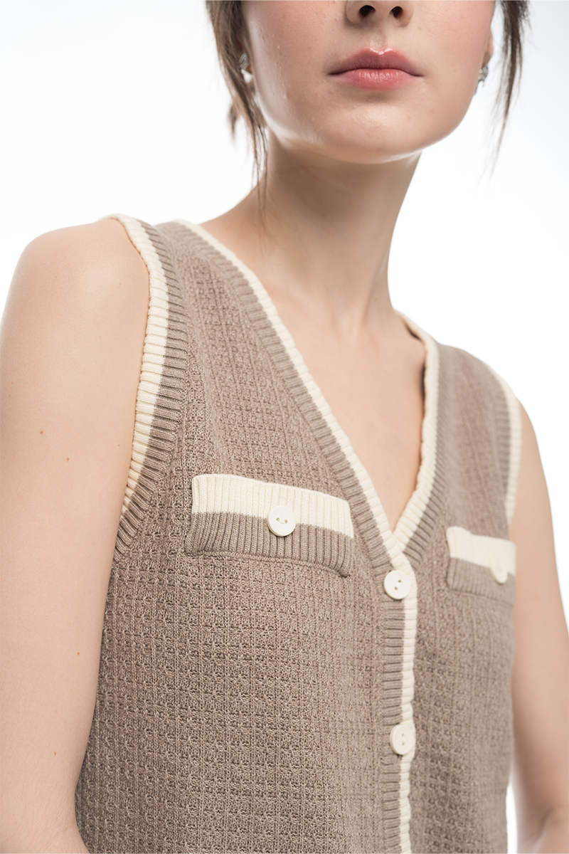 Knitted Top With Contrast Piping In Latte Brown