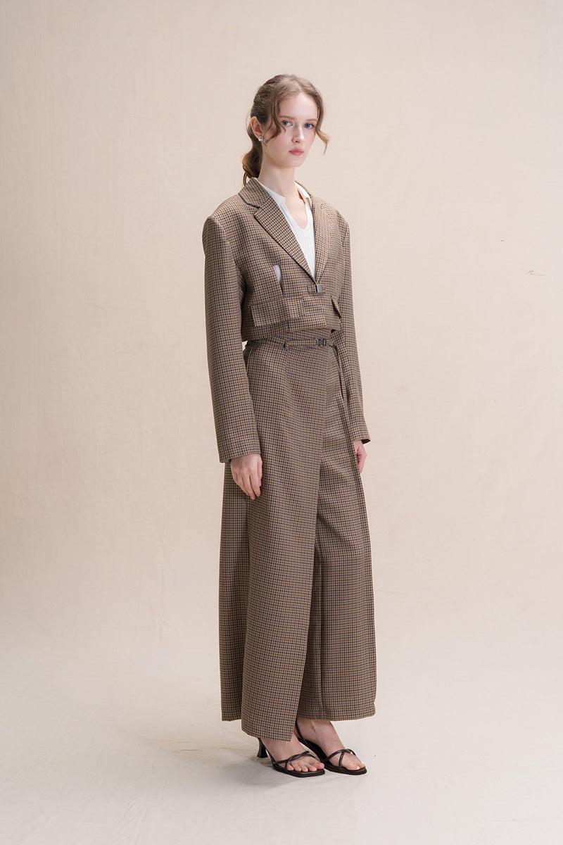 Buckle Cropped Blazer In Brown Houndstooth