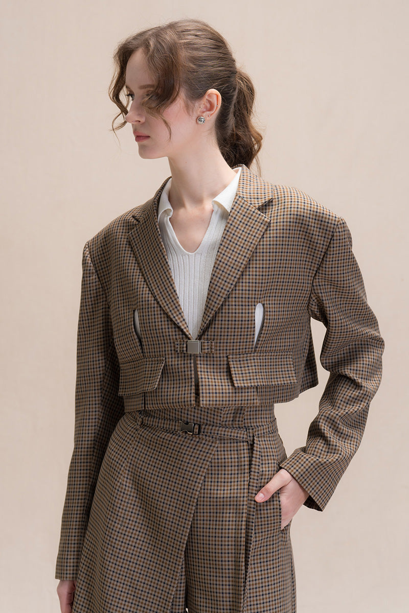 Buckle Cropped Blazer In Brown Houndstooth
