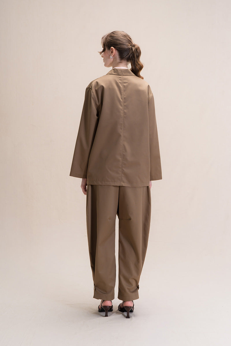 Relaxed Fit Blazer With Statement Buttons In Toffee Brown