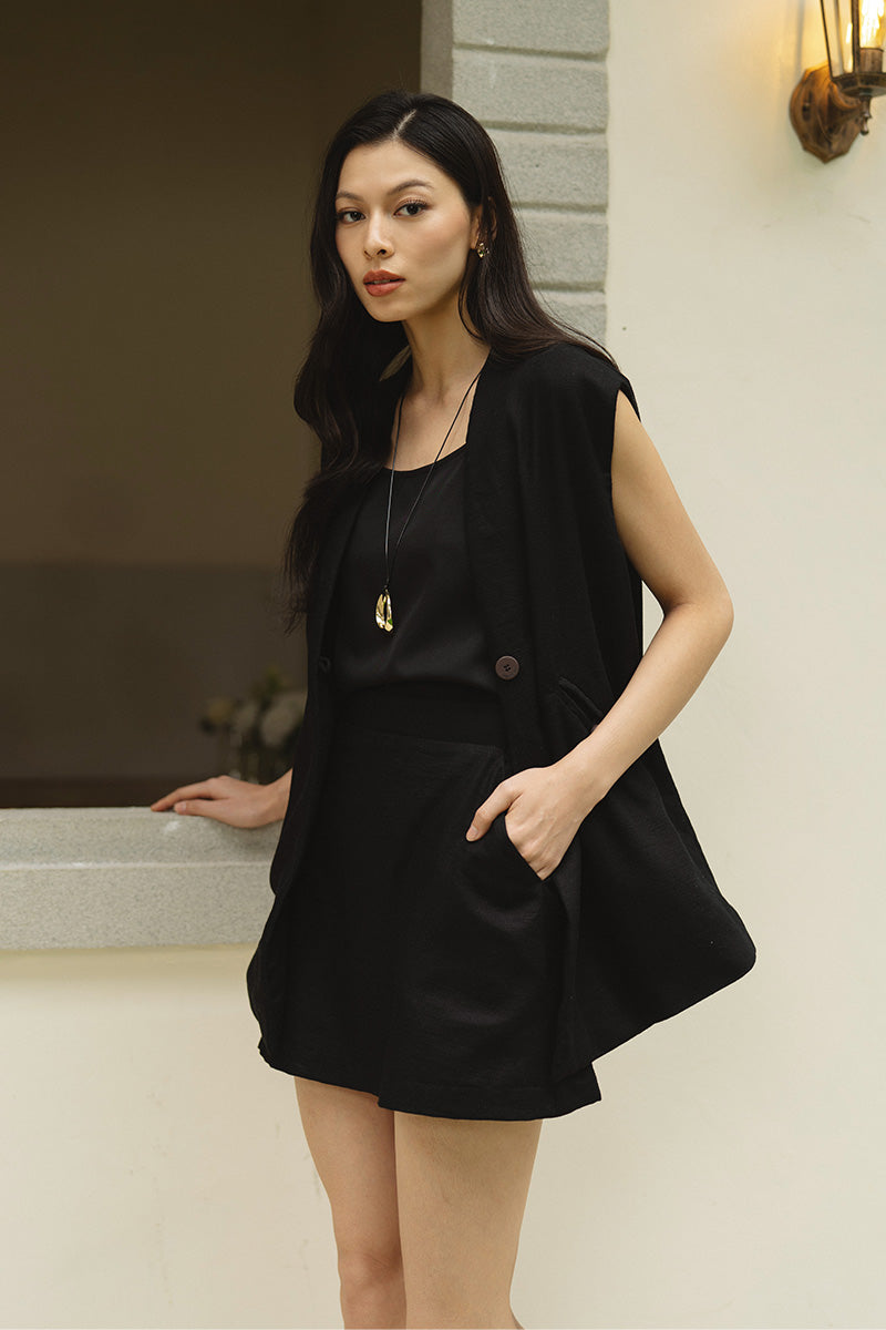 Natural Oversized Vest In Black