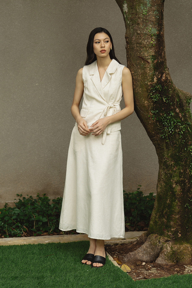 Natural Wrap Tie-Front Vest In Broken White
