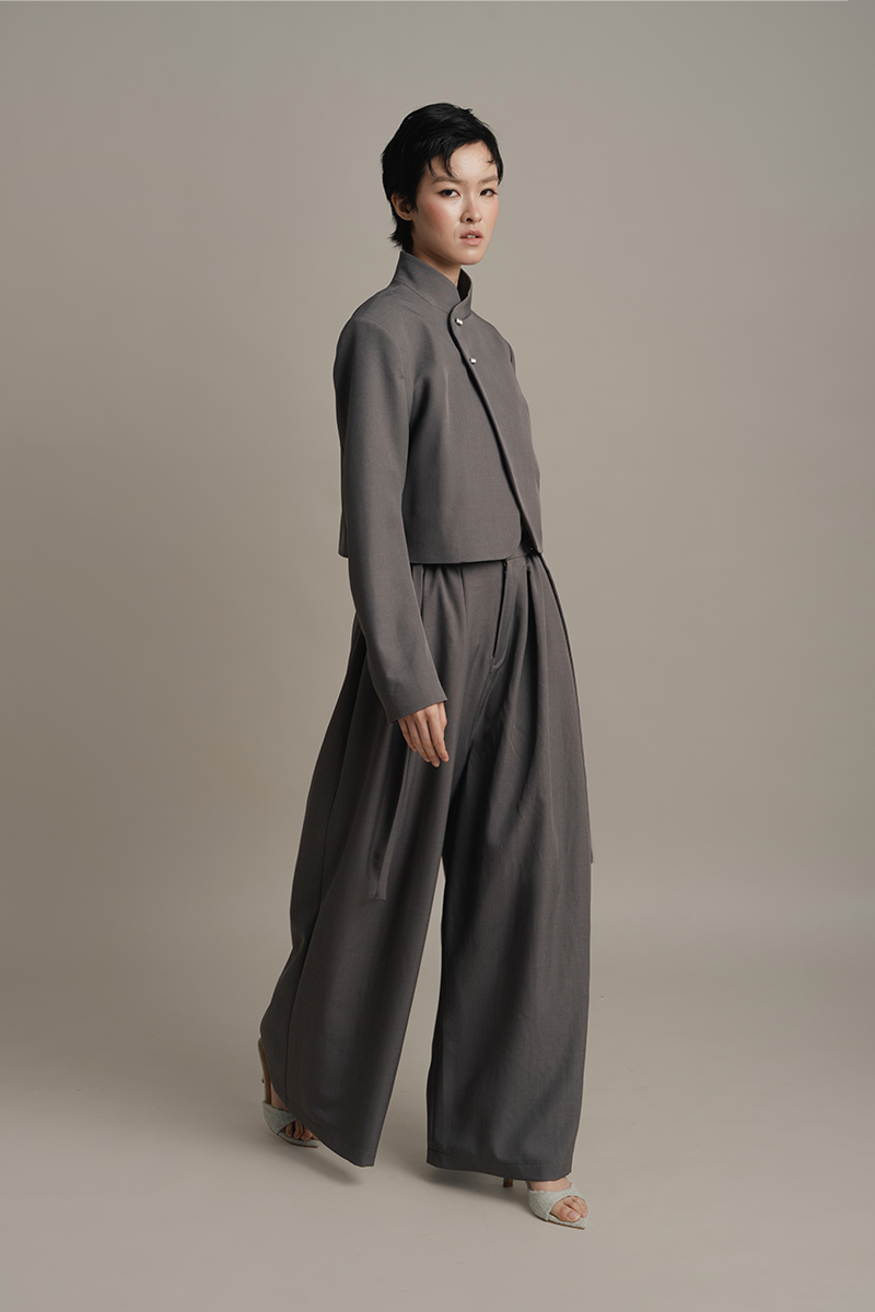 Asymmetric Stand Collar Beskap In Ink Grey