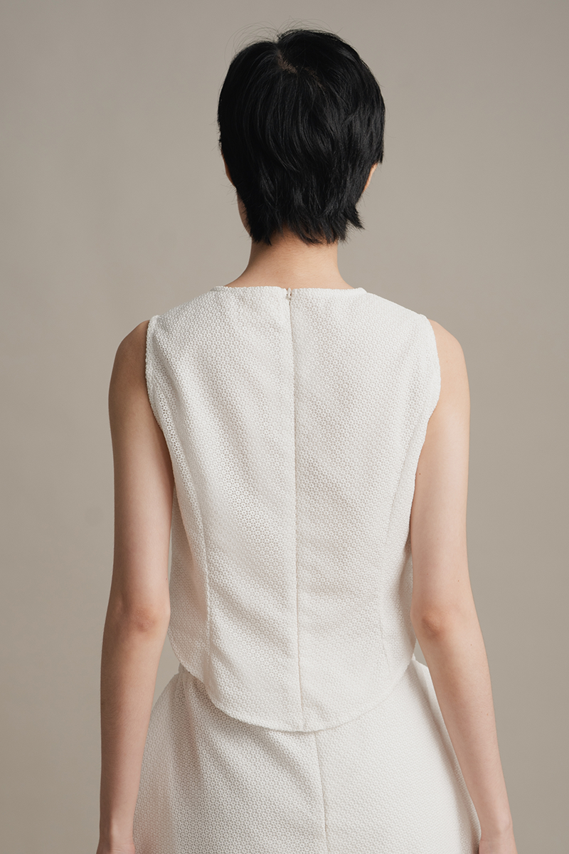 Lace Sleeveless Top In White