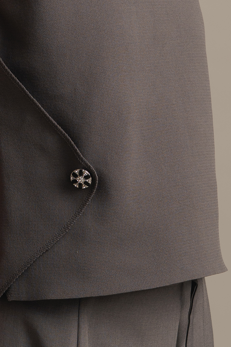 Overlap Detail Knit Top In Graphite