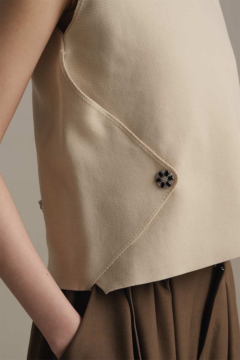 Overlap Detail Knit Top In Warm Sand