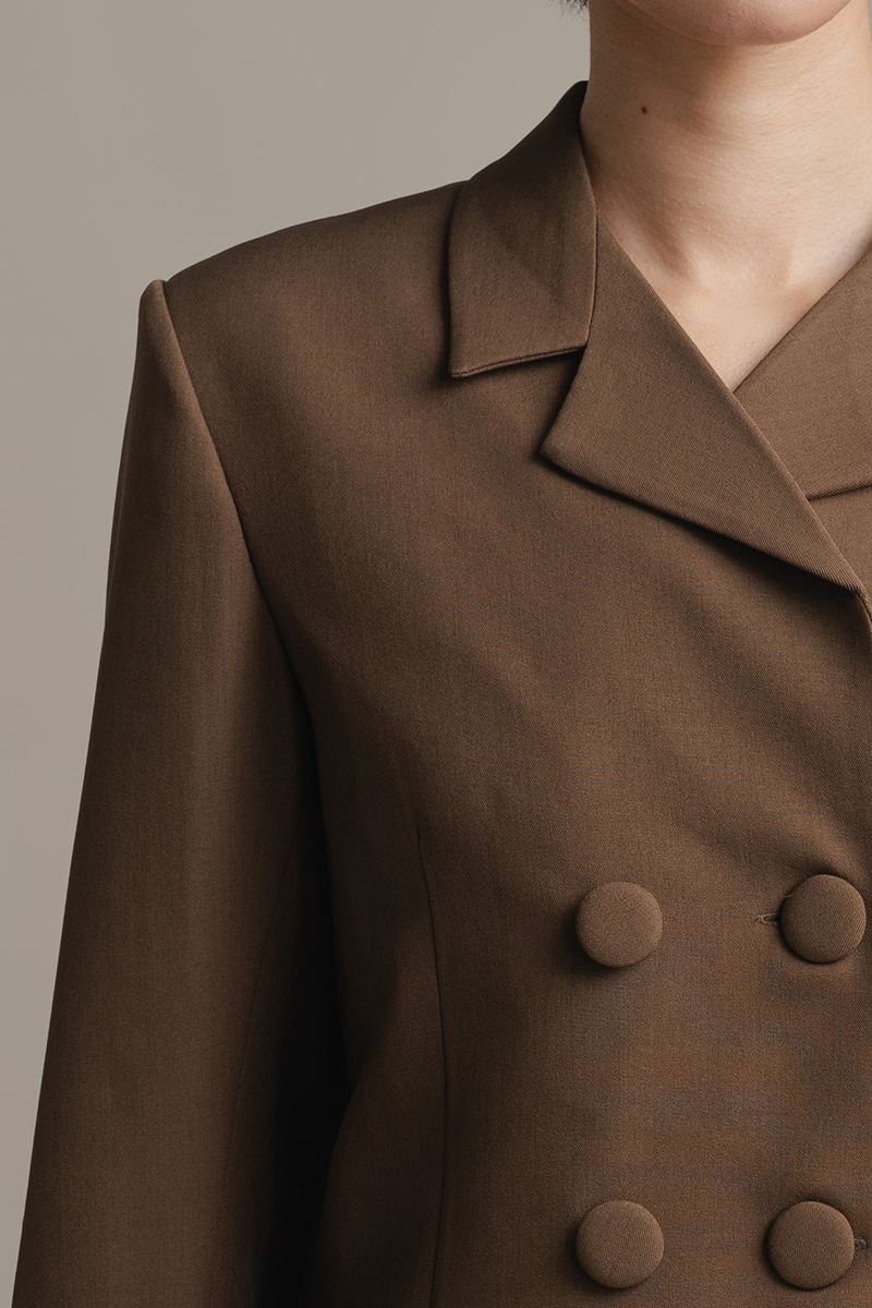 Stand Collar Longfitted Blazer In Walnut