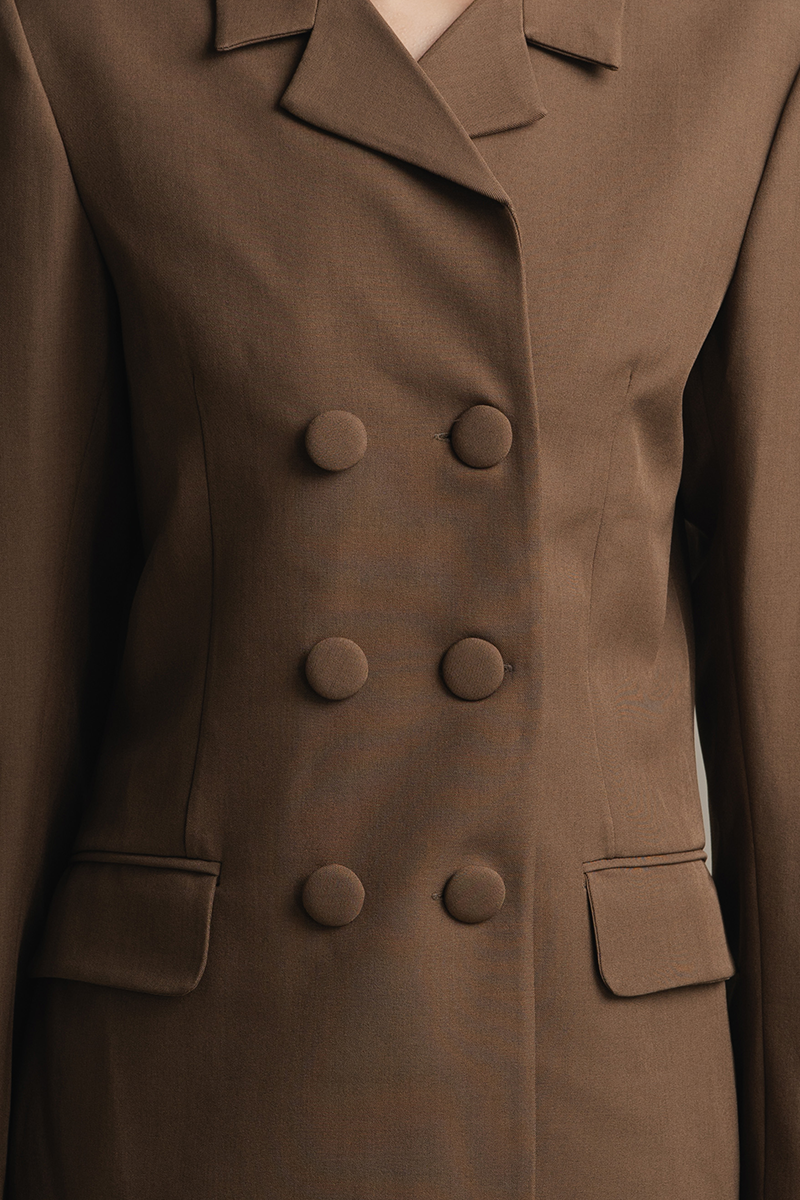 Stand Collar Longfitted Blazer In Walnut