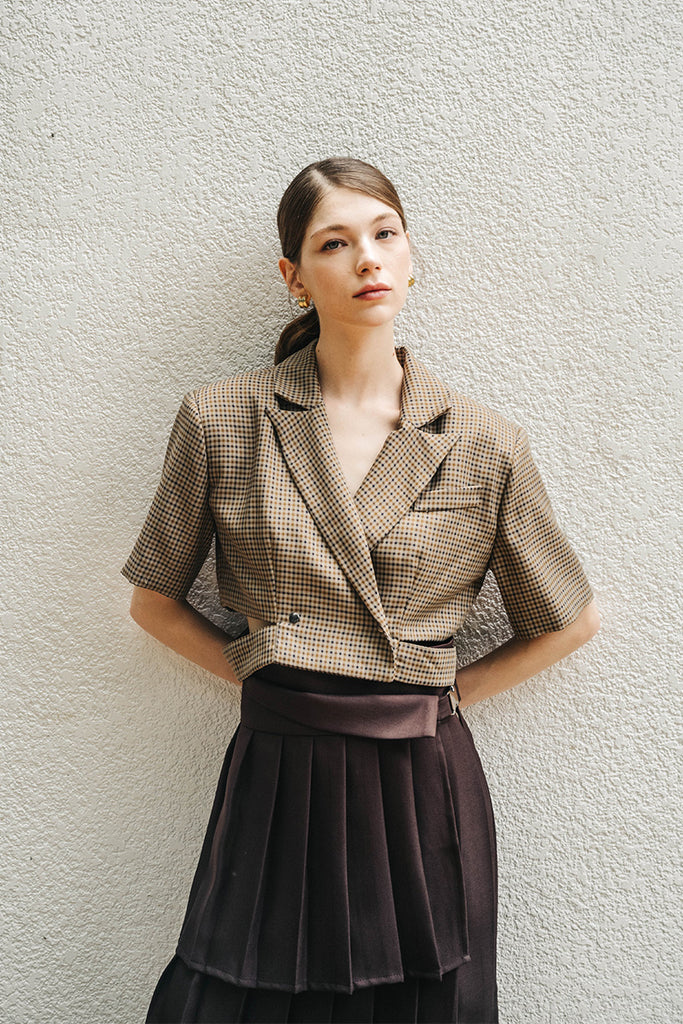Cropped Blazer With Cutout Details In Brown Houndstooth